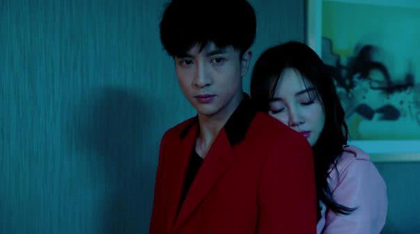 娱乐圈两个男人吃瓜